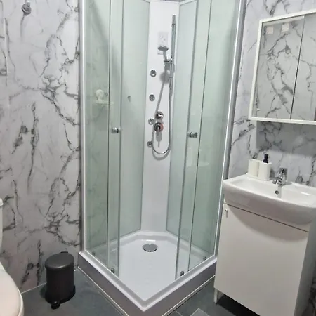 Nocleg ze śniadaniem Mingles