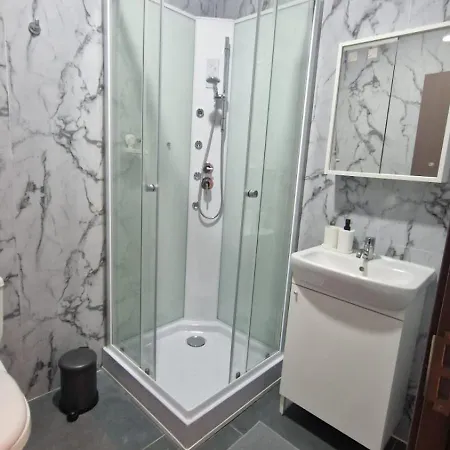 Nocleg ze śniadaniem Mingles *