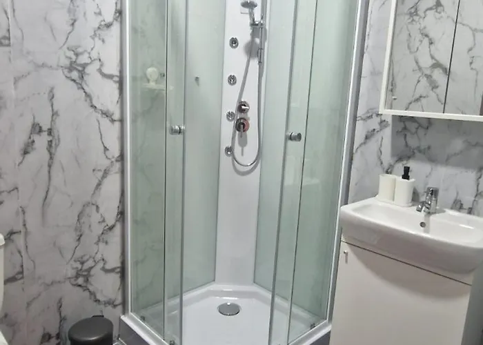 Bed & Breakfast Mingles