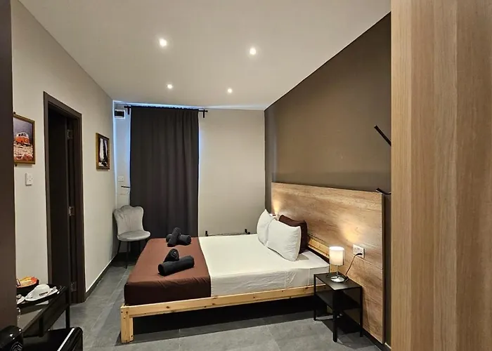 Bed & Breakfast Mingles 3*